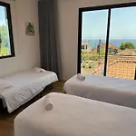 Oasis - Funchal